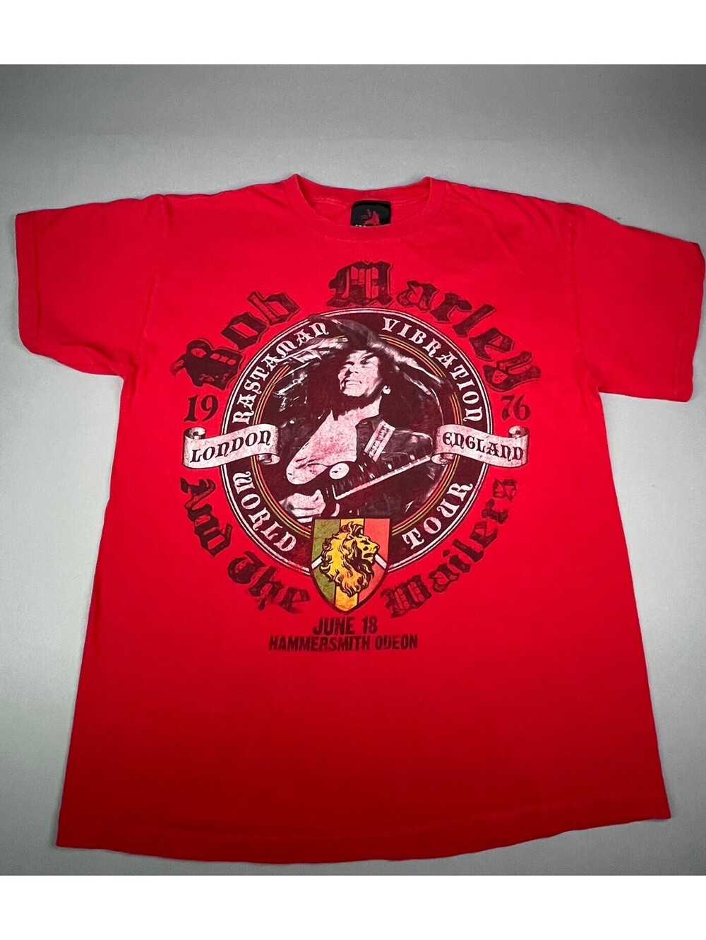 Zion Footwear Bob Marley World Tour Wailers Red TShirt Sz M